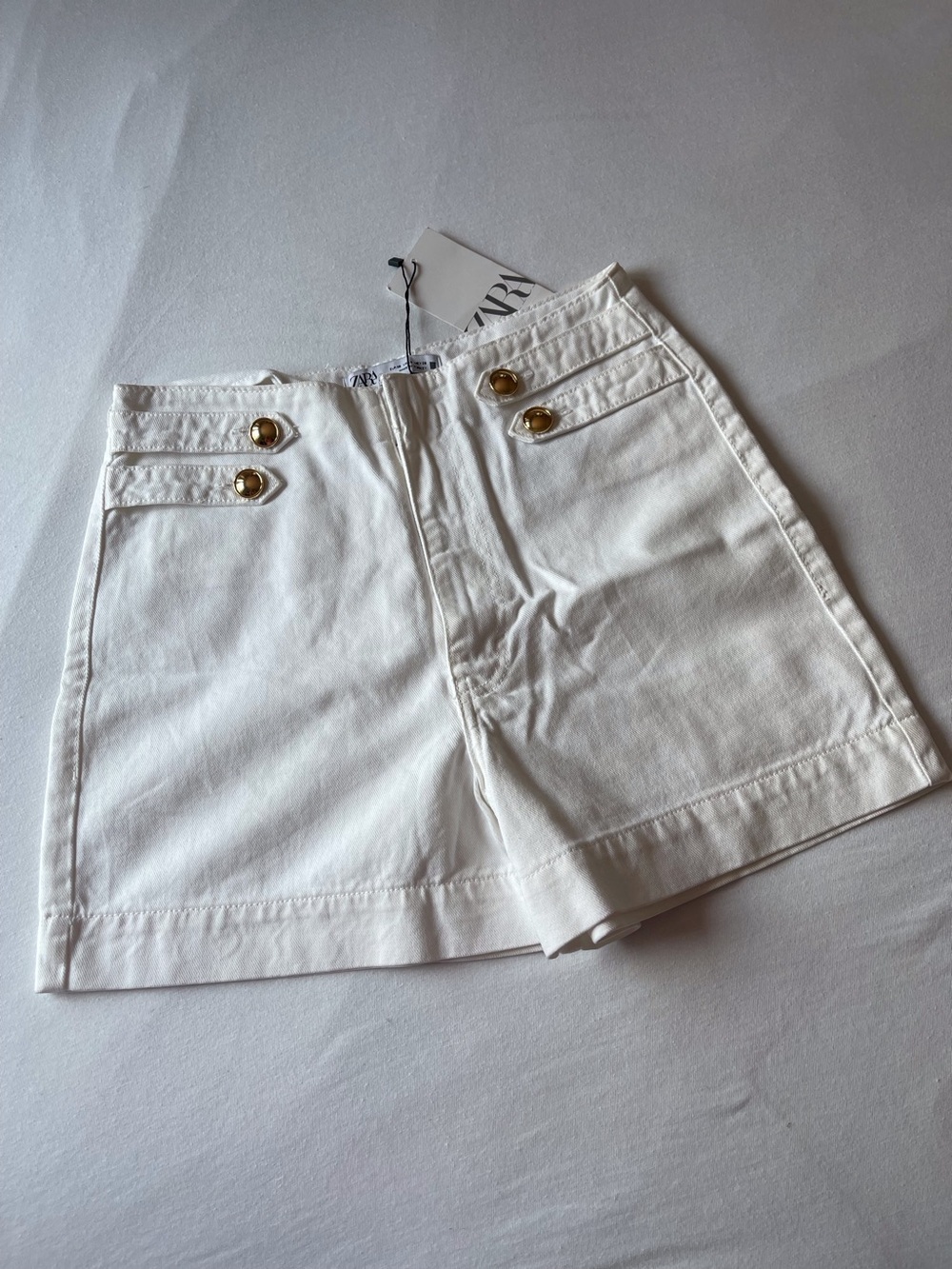 ZARA White High-Rise Sailor Shorts with Gold Buttons